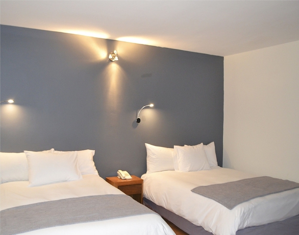 Imagen de la habitación del Hotel Nippon, Santiago Centro. Foto 9