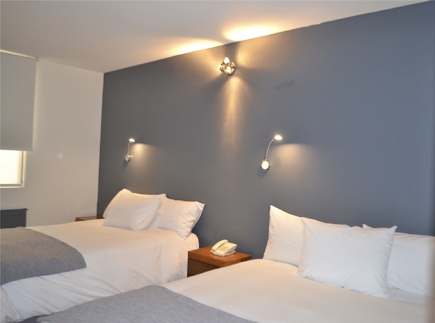 Imagen de la habitación del Hotel Nippon, Santiago Centro. Foto 10