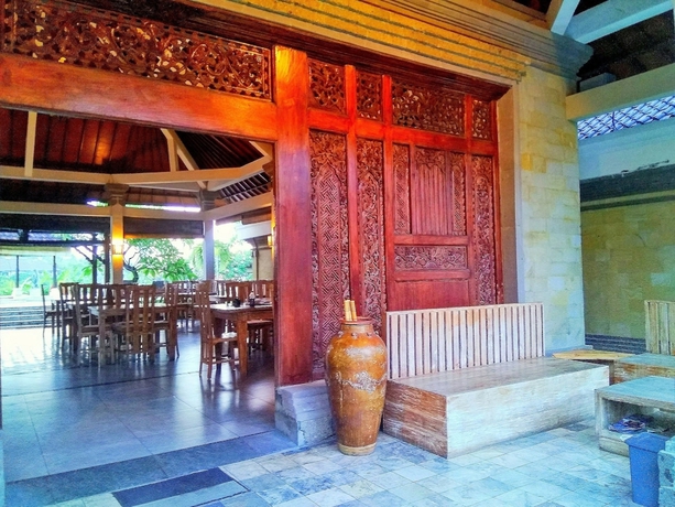 Imagen de los interiores del Hotel Nipuri. Foto 19