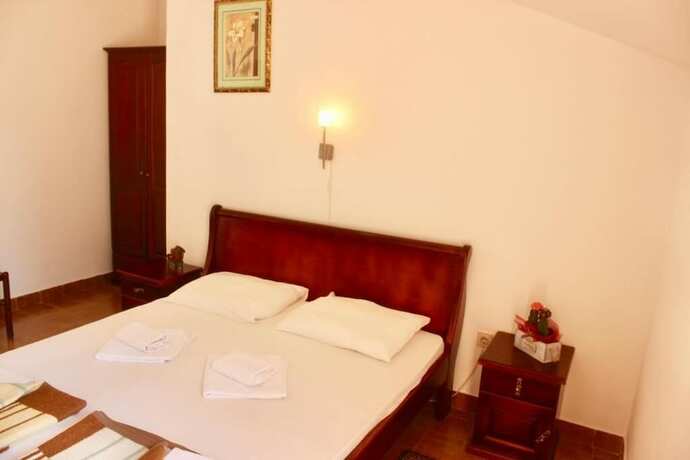 Imagen general del Hotel Nir Apartments Budva. Foto 4