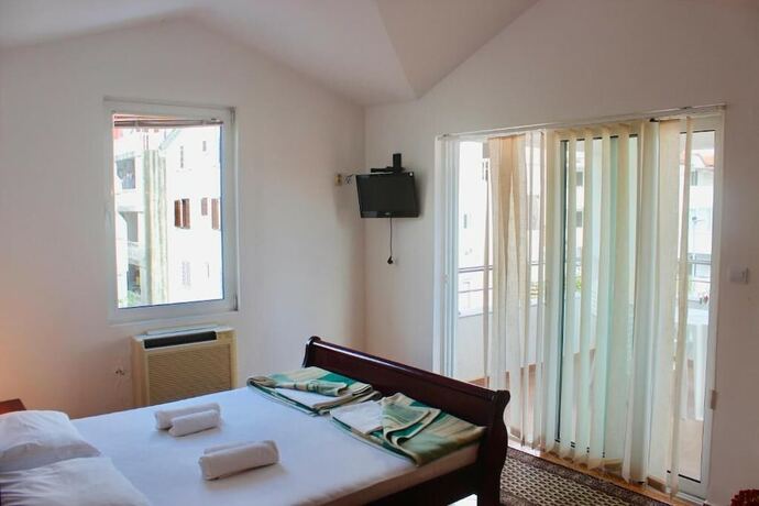 Imagen general del Hotel Nir Apartments Budva. Foto 6