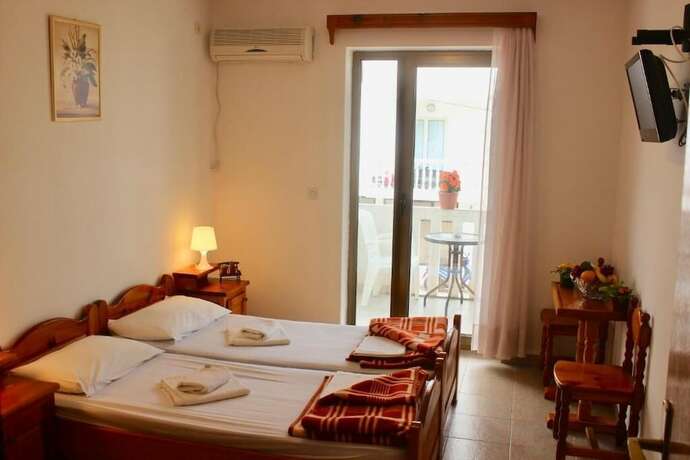 Imagen de la habitación del Hotel Nir Apartments Budva. Foto 16