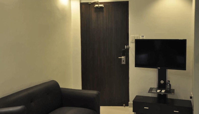Imagen de los interiores del Hotel Nirain Suites. Foto 16