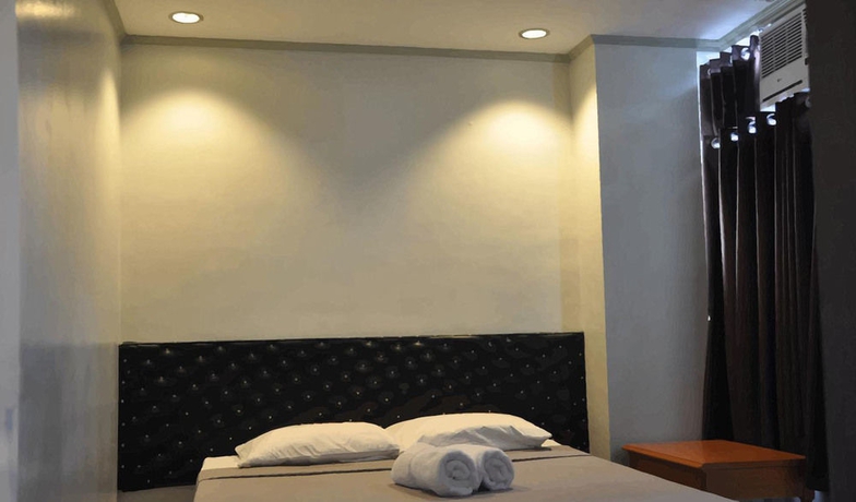 Imagen de la habitación del Hotel Nirain Suites. Foto 9