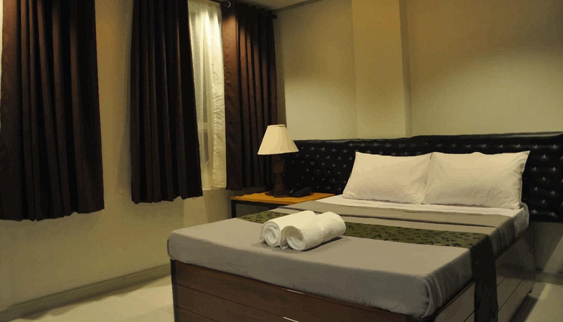 Imagen de la habitación del Hotel Nirain Suites. Foto 11