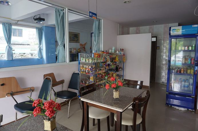 Imagen de los interiores del Hotel Nirakon. Foto 18
