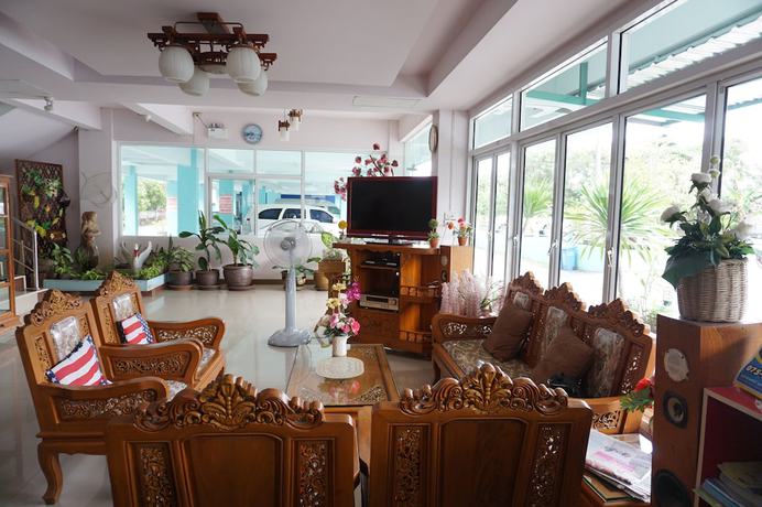Imagen de los interiores del Hotel Nirakon. Foto 19