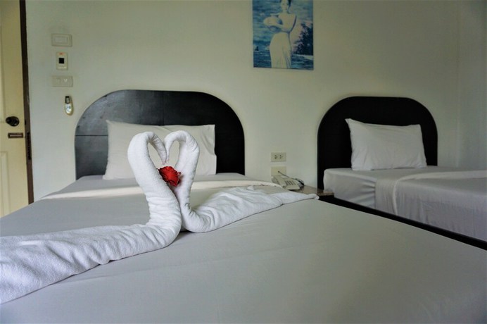 Imagen de la habitación del Hotel Nirakon. Foto 14