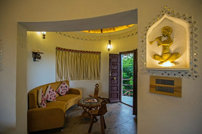 Imagen de la habitación del Hotel Nirali Resorts. Foto 17