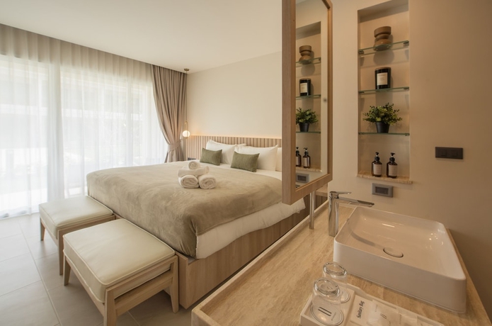 Imagen de la habitación del Hotel Niranapa Boutique Resort. Foto 13