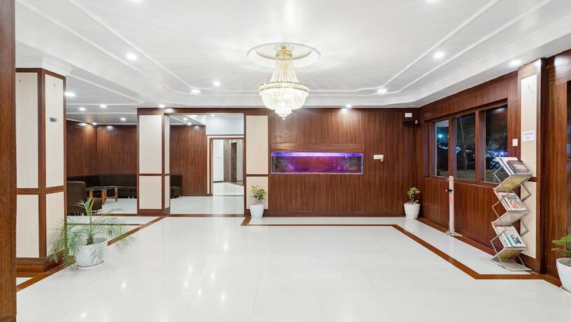 Imagen general del Hotel Niranjana. Foto 4