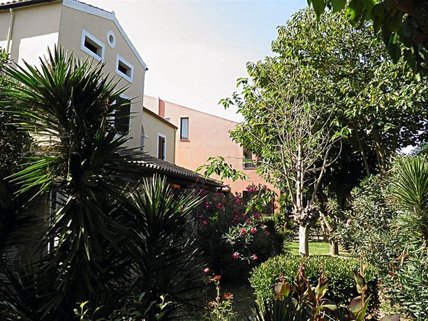 Imagen de los exteriores del Hotel Nireas Studios and Apartments. Foto 11