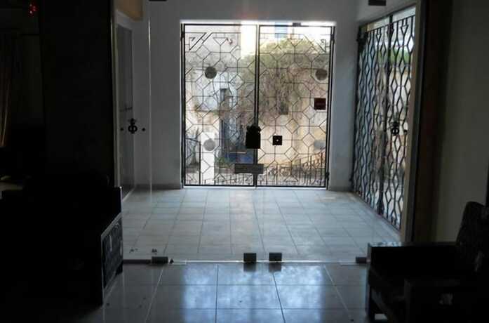 Imagen general del Hotel Niriedes Dionyssos Village. Foto 7