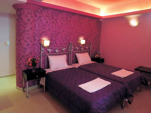Imagen de la habitación del Hotel Niriides Beach. Foto 9