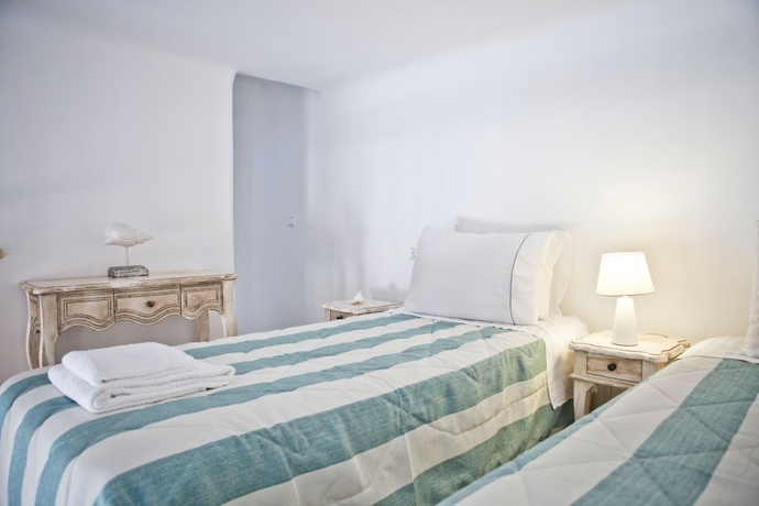 Imagen general del Hotel Niriides Homes and Villas. Foto 6