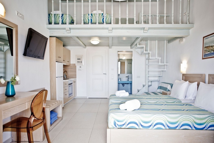 Imagen general del Hotel Niriides Homes and Villas. Foto 9