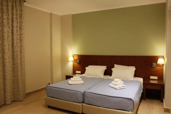 Imagen general del Hotel Niriides Luxury Villas. Foto 3