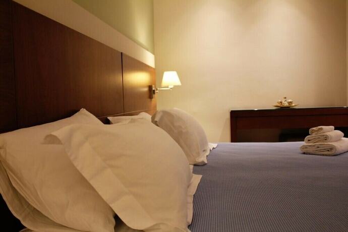 Imagen de la habitación del Hotel Niriides Luxury Villas. Foto 17