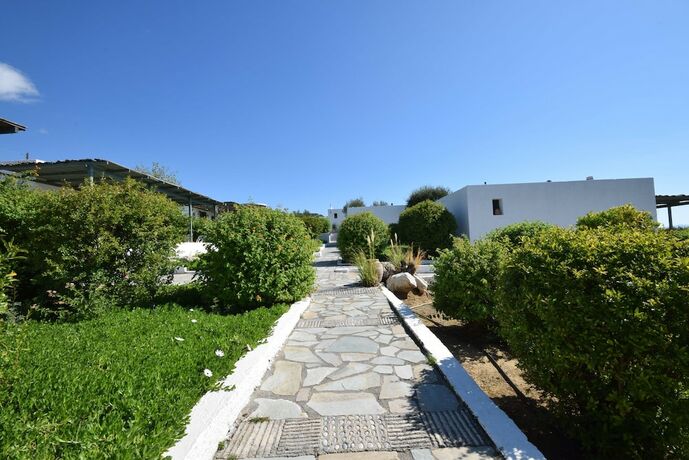 Imagen general del Hotel Niriides Villas. Foto 7