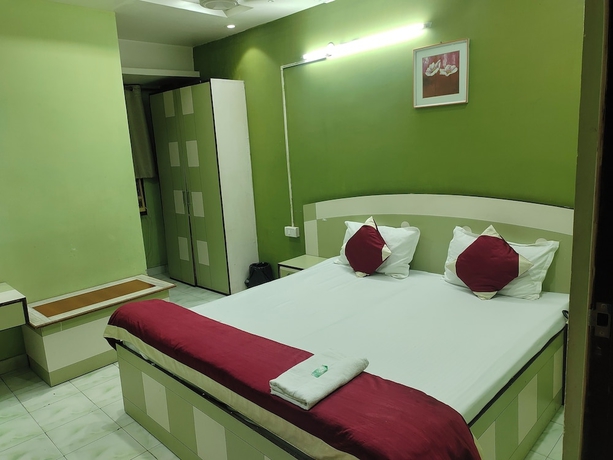 Imagen de la habitación del Hotel Nirmal Palace. Foto 11