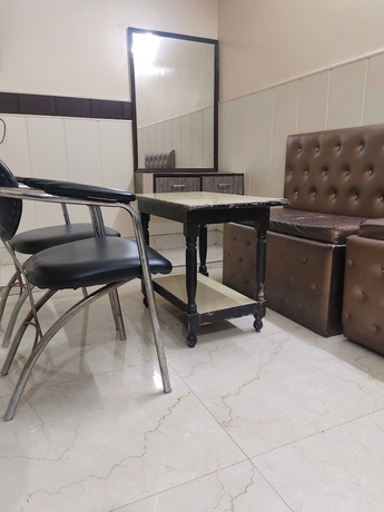 Imagen de la habitación del Hotel Nirmal Palace. Foto 13
