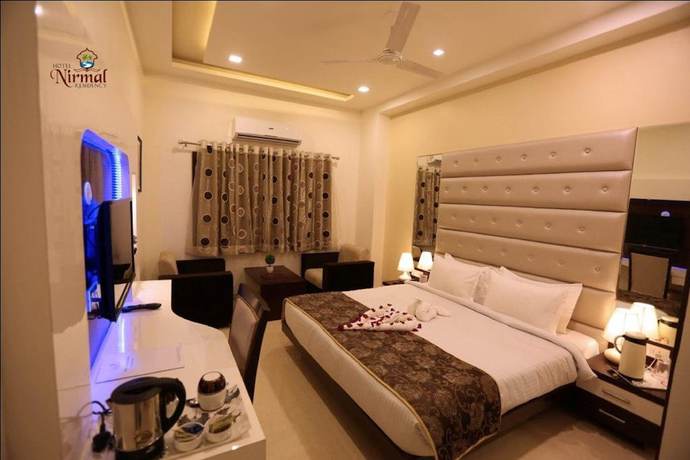 Imagen de la habitación del Hotel Nirmal Residency. Foto 10