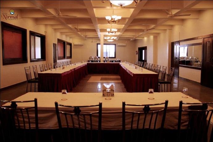 Imagen de los interiores del Hotel Nirmal Residency. Foto 20