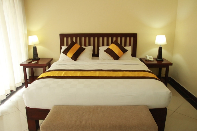 Imagen de la habitación del Hotel Nirmala. Foto 6