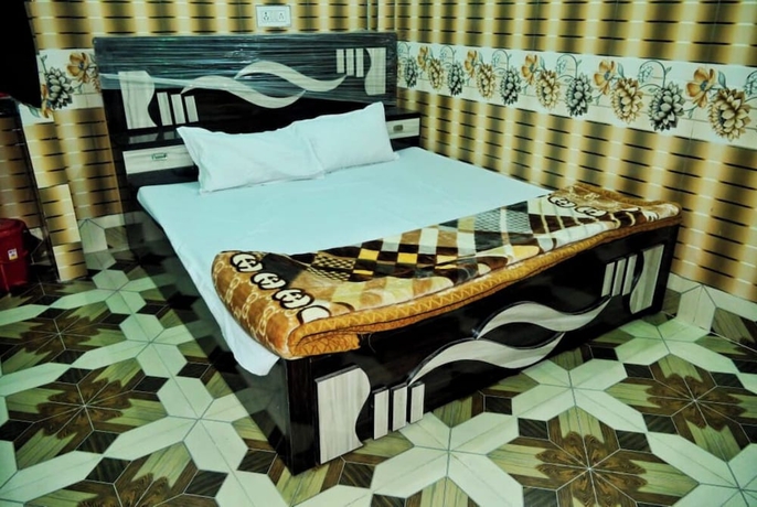 Imagen de la habitación del Hotel Nirmala Sadan Homestay Ayodhya. Foto 10
