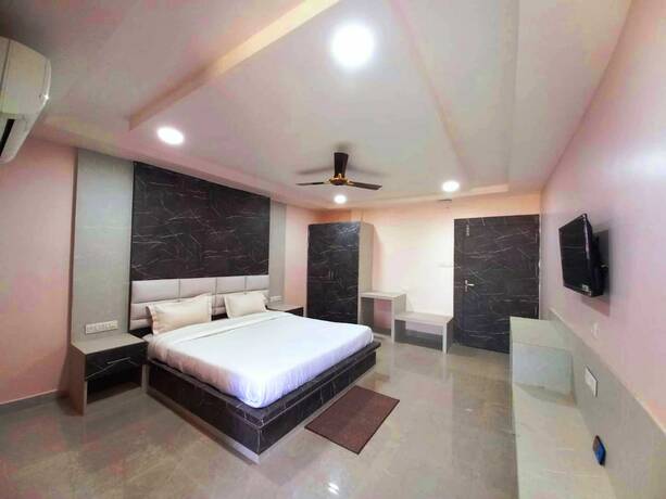 Imagen general del Hotel Nirmalya Inn. Foto 8
