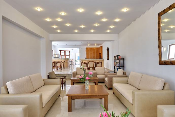 Imagen de los interiores del Hotel Niros Beach. Foto 16