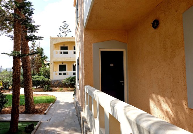 Imagen general del Hotel Niros Beach. Foto 7