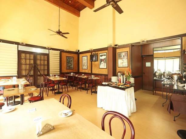 Imagen del bar/restaurante del Hotel Nirula\'s. Foto 5