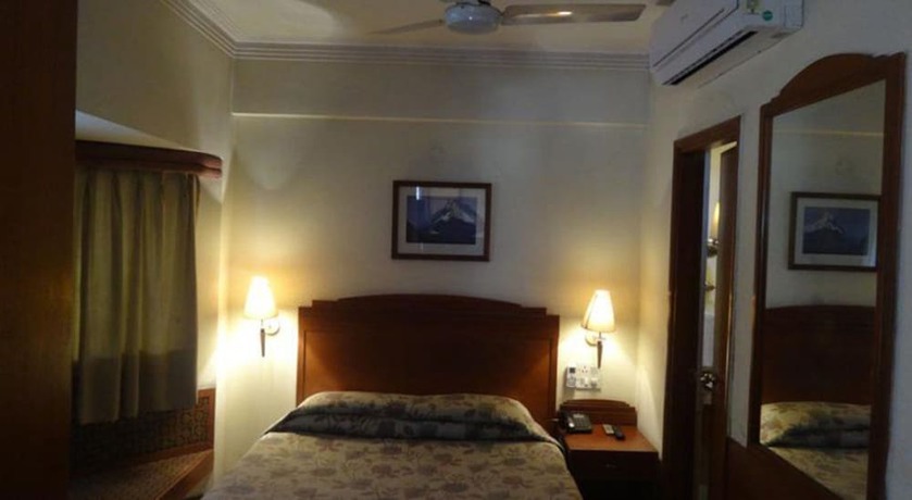 Imagen de la habitación del Hotel Nirula\'s. Foto 16