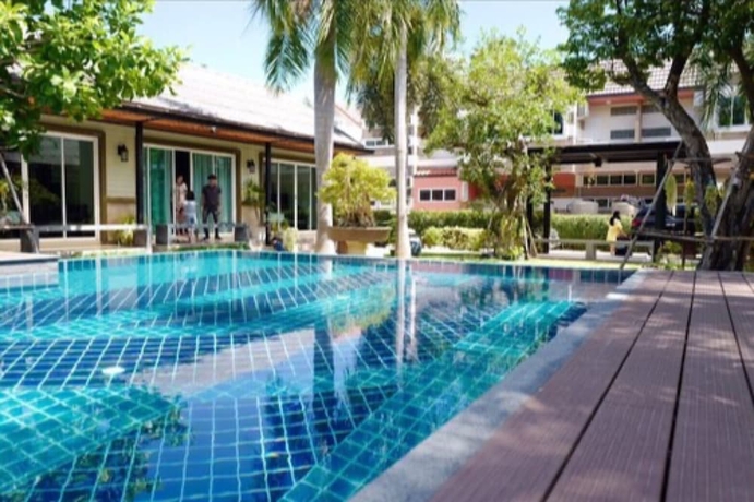 Imagen general del Hotel Nirundorn Resort. Foto 10
