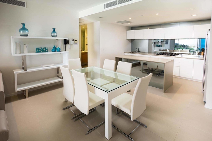 Imagen de los interiores del Hotel Nirvana By The Sea. Foto 16