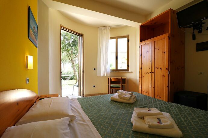 Imagen general del Hotel Nirvana Club Village. Foto 4