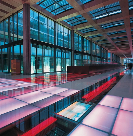 Imagen de los interiores del Hotel Nirvana Cosmopolitan. Foto 13