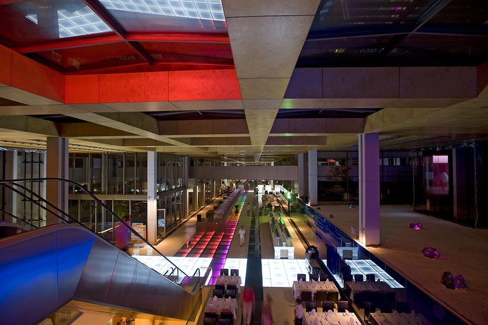 Imagen de los interiores del Hotel Nirvana Cosmopolitan. Foto 14