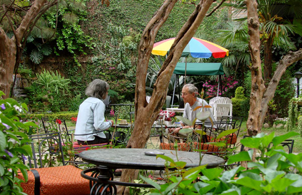 Imagen del bar/restaurante del Hotel Nirvana Garden, Katmandu. Foto 2
