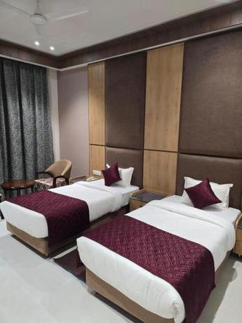 Imagen general del Hotel Nirvana Grand Hotel & Resort. Foto 6