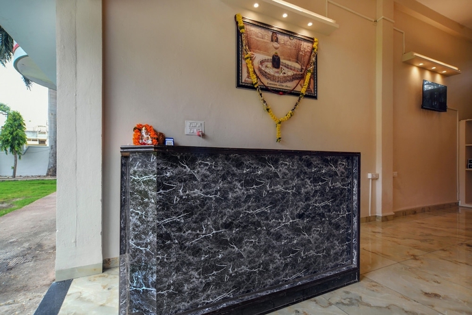 Imagen de los interiores del Hotel Nirvana Greens. Foto 15