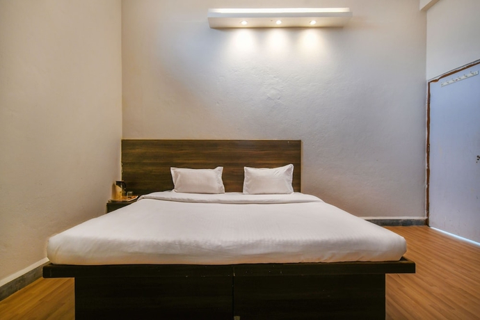 Imagen de la habitación del Hotel Nirvana Greens. Foto 7