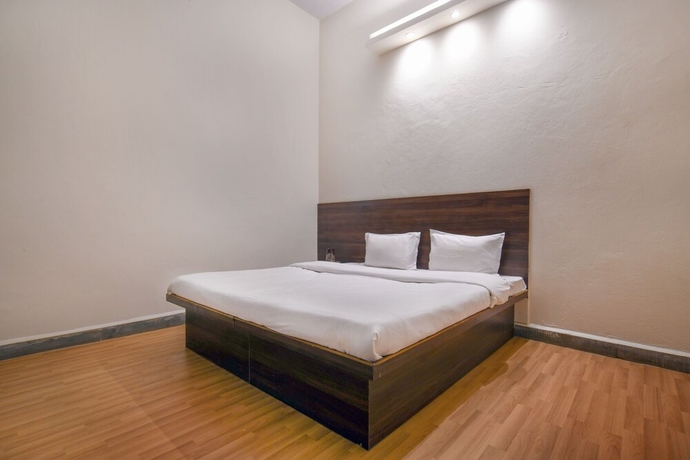 Imagen de la habitación del Hotel Nirvana Greens. Foto 11