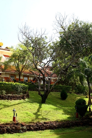 Imagen de los exteriores del Hotel Nirvana Hermitage. Foto 9