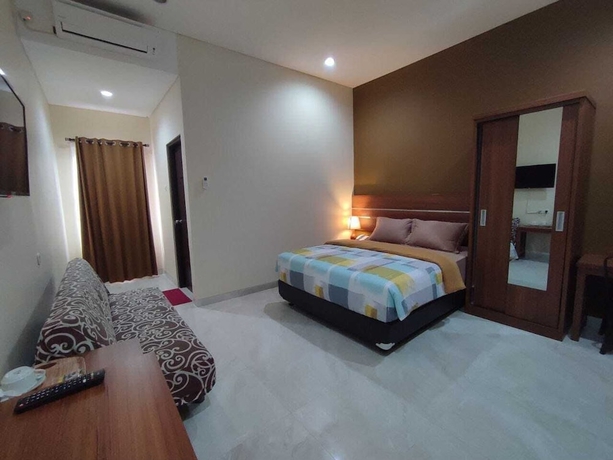 Imagen de la habitación del Hotel Nirvana House (Guest House Syari\'ah). Foto 8