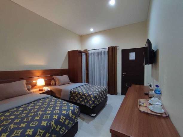 Imagen de la habitación del Hotel Nirvana House (Guest House Syari\'ah). Foto 9