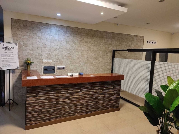 Imagen de los interiores del Hotel Nirvana House (Guest House Syari\'ah). Foto 13