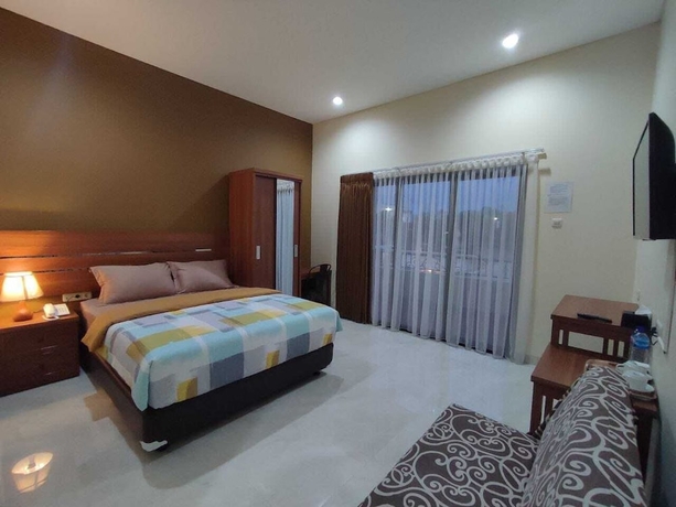 Imagen de la habitación del Hotel Nirvana House (Guest House Syari\'ah). Foto 11