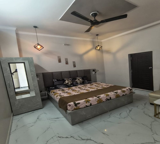 Imagen de la habitación del Hotel Nirvana Inn, Faizabad. Foto 8